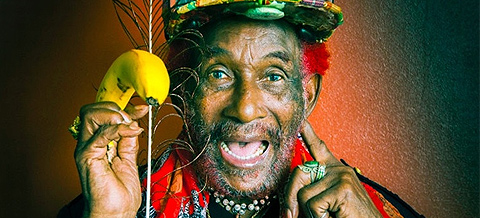 LUTO! Morre Lee ’Scratch’ Perry, um dos nomes mais poderosos da história do reggae mundial!